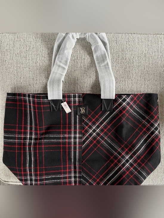 Victoria's Secret Handbags - Victoria’s Secret Plaid Tote Bag Shoulder Carryall-Black/Red Check Pattern